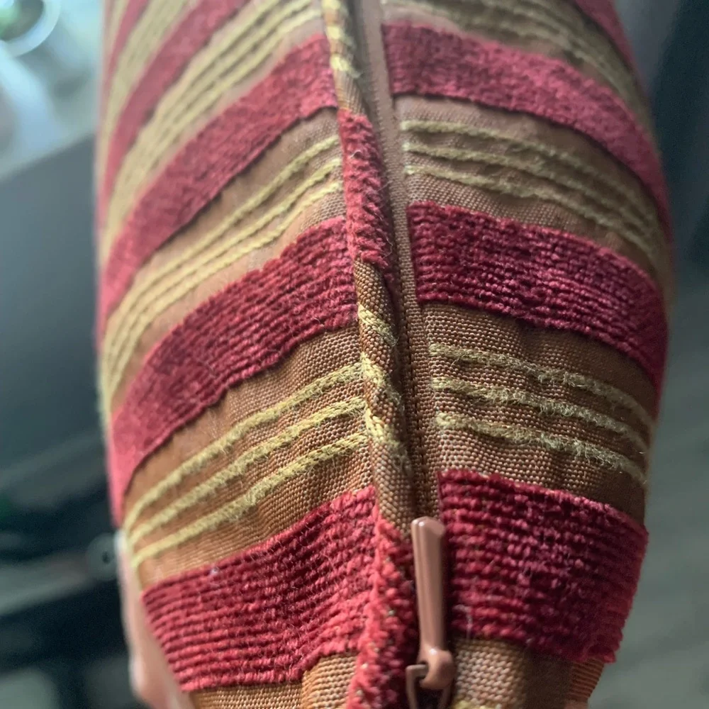 Burgundy/Red/Tan/Gold Restoration Hardware 2 Pillow Cvr in excellent Conditions